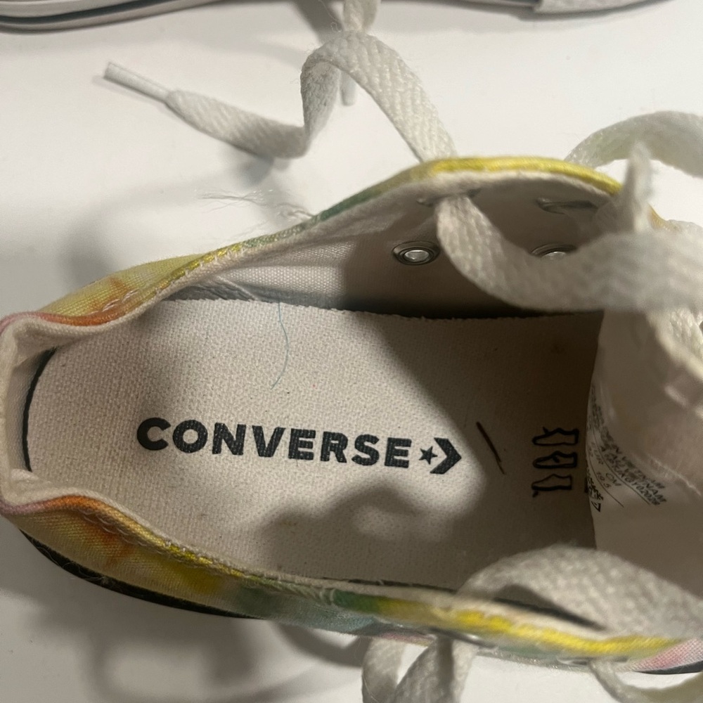Girls Tie Dye Converse size 1 - Picture 8 of 8